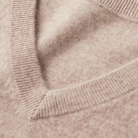 ECHELON™ | WOOL V-NECK SWEATER